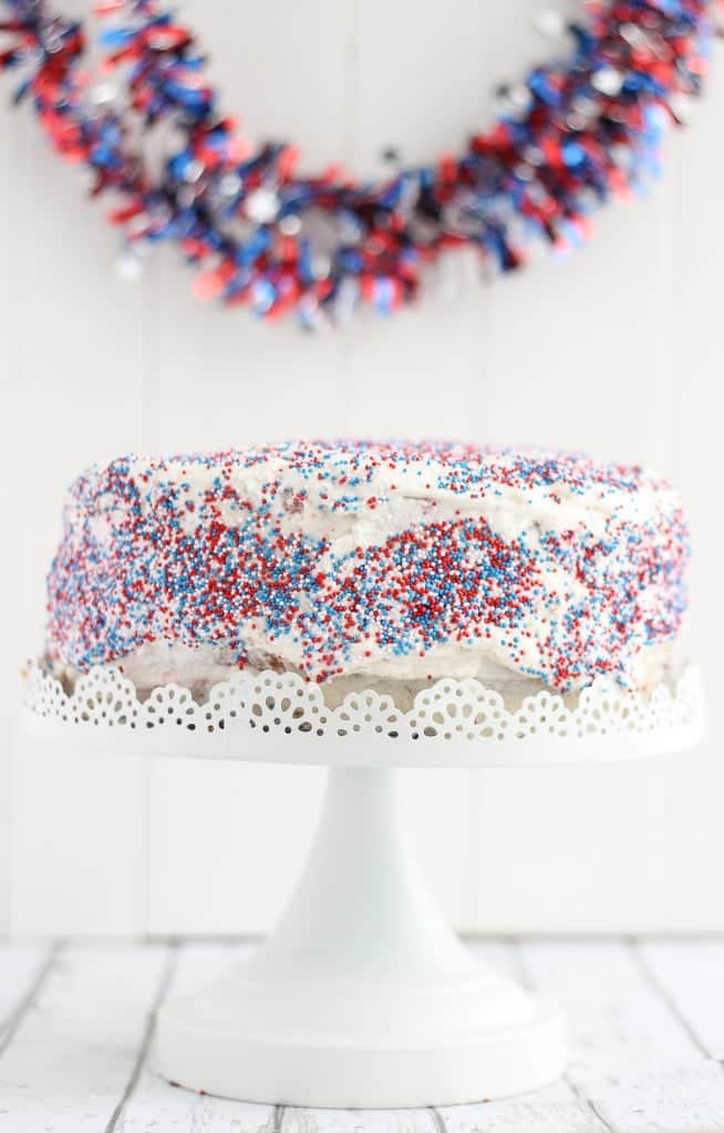 Patriotic Layer Cake | Strawberry Blondie Kitchen