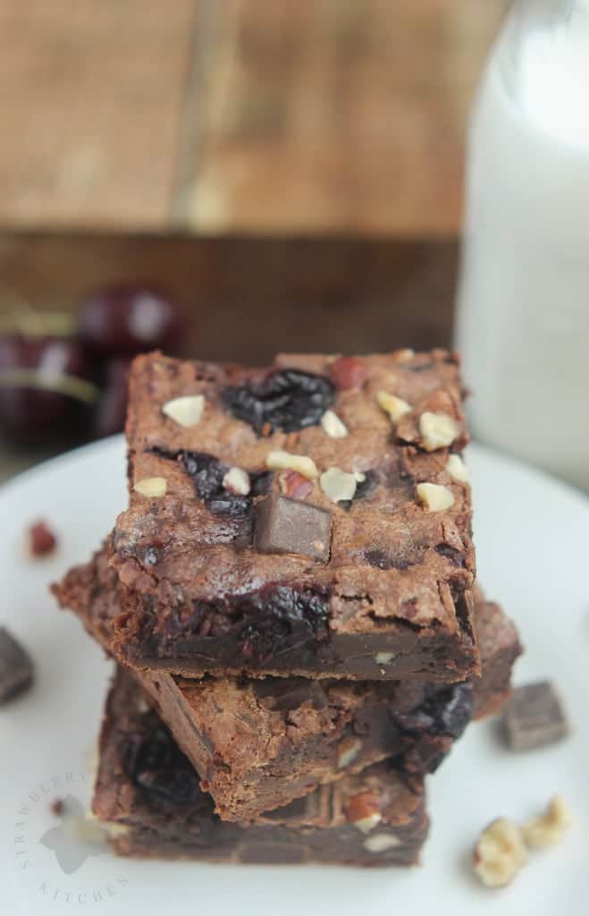 Roasted Cherry Hazelnut Chunk Brownies | Strawberry Blondie Kitchen