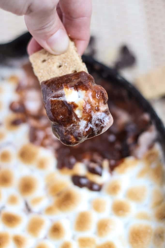 S'mores Dip| Strawberry Blondie Kitchen