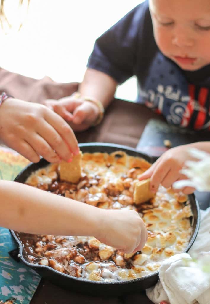 S'mores Dip| Strawberry Blondie Kitchen