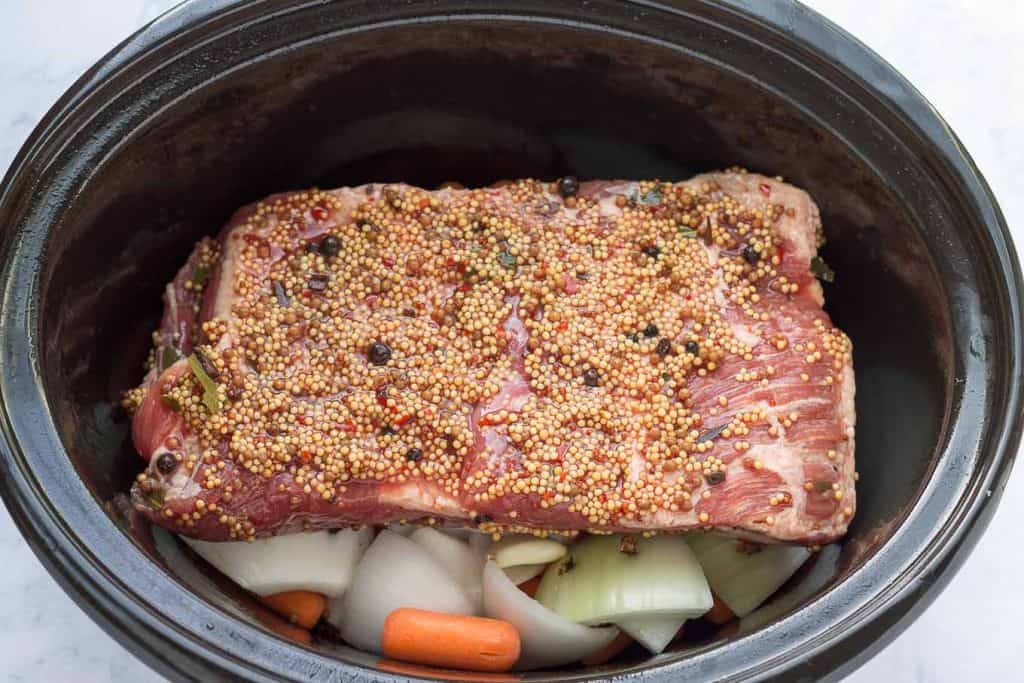 Slow Cooker Corned Beef with Cabbage and Potatoes