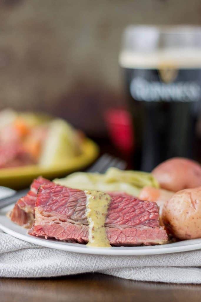 Slow Cooker Corned Beef with Cabbage and Potatoes