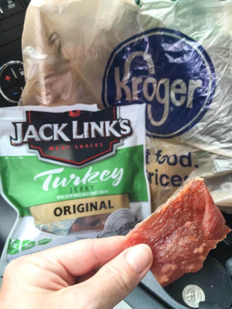 How to Hack the Hungry with Jack Links Jerky. The perfect high protein, low fat snack for busy parents on the go | Strawberry Blondie Kitchen