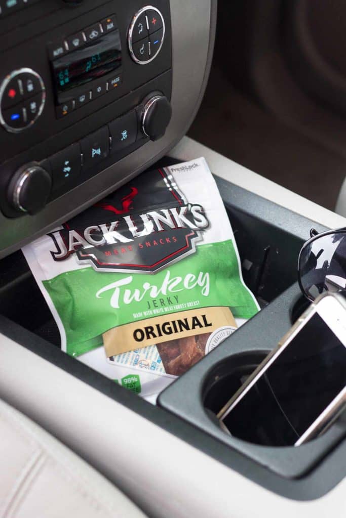 How to Hack the Hungry with Jack Links Jerky. The perfect high protein, low fat snack for busy parents on the go | Strawberry Blondie Kitchen