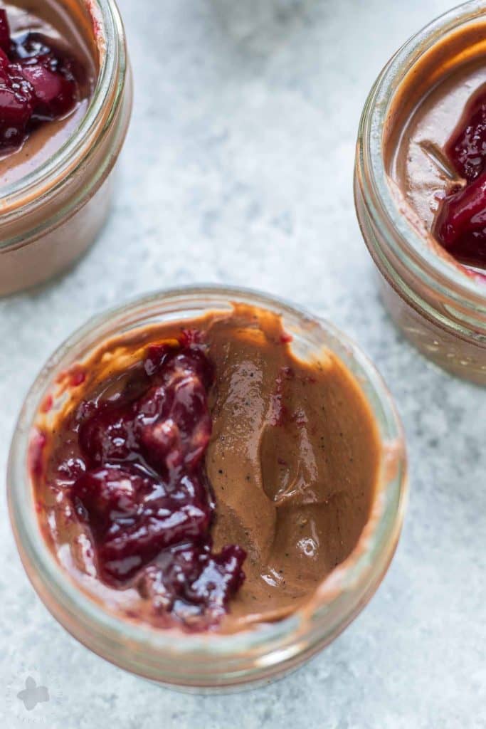 Dark chocolate and sweet cherries pair perfectly with Cabernet Sauvignon and complement each other harmoniously to bring an elegant dessert to any outdoor experience. Mini Chocolate Mason Jars with Cherry Jam are the perfect way to end your romantic picnic on a sweet note. | Strawberry Blondie Kitchen