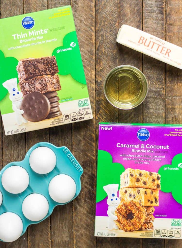 These Pillsbury Pillsbury Girl Scouts Baking Mixes feature the flavor of Samoas in their Caramel and Coconut Blondies and Thin Mint Cookies in their Thin Mint Brownies. All I can say is, Pillsbury nailed it. Now you can enjoy the flavor of Girl Scout cookies all year long! | Strawberry Blondie Kitchen