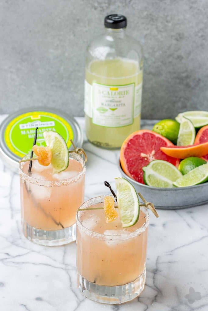 Grapefruit Ginger Vanilla Margarita | Strawberry Blondie Kitchen