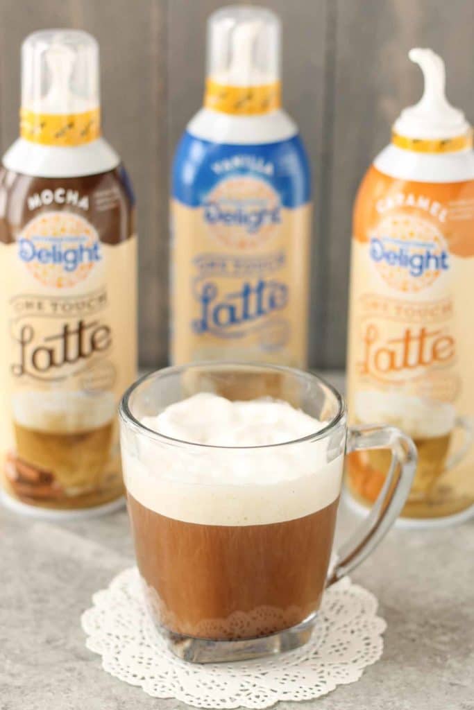 A delicious, sweeten, flavored and frothed latte in 3-steps? Yes, I’ve got your answer. International Delight® One Touch Latte™ are delicious, fast and easy! | Strawberry Blondie Kitchen