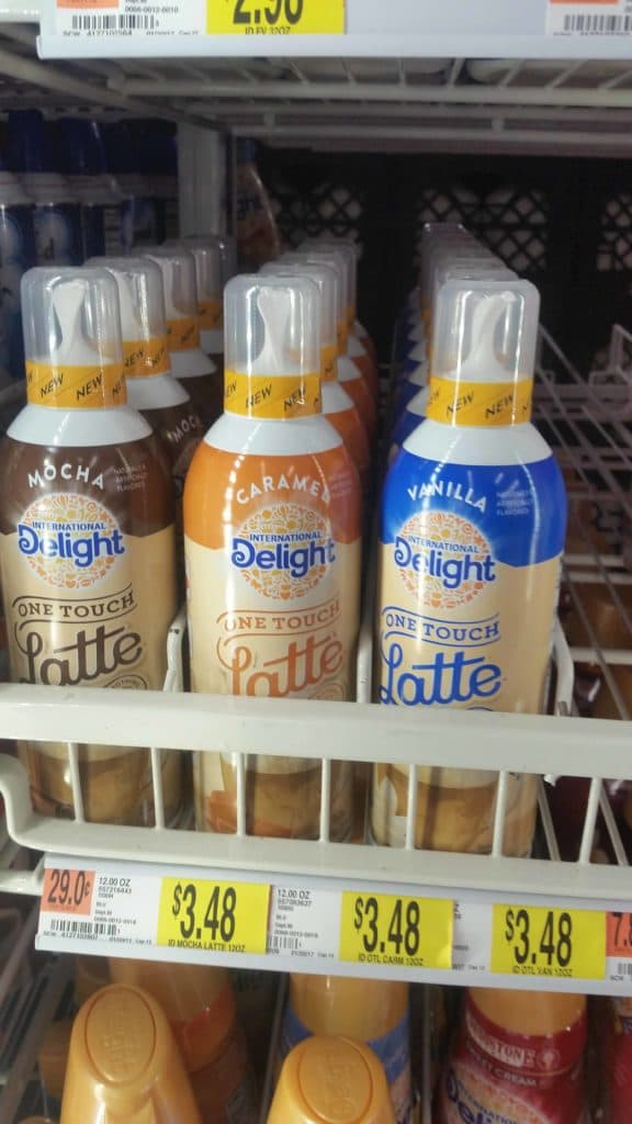 A delicious, sweeten, flavored and frothed latte in 3-steps? Yes, I’ve got your answer. International Delight® One Touch Latte™ are delicious, fast and easy! | Strawberry Blondie Kitchen