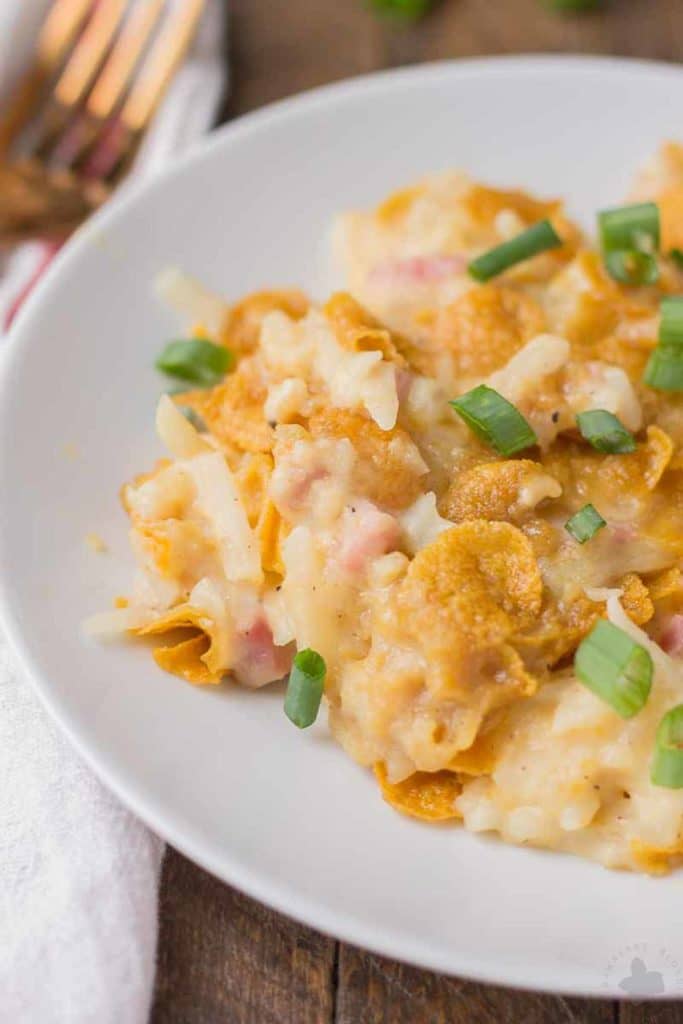 What could be better than cheese and potatoes except for Slow Cooker Hash Brown Casserole! Serve it for breakfast, as a side dish or Easter brunch and it’ll please the crowd. Strawberry Blondie Kitchen