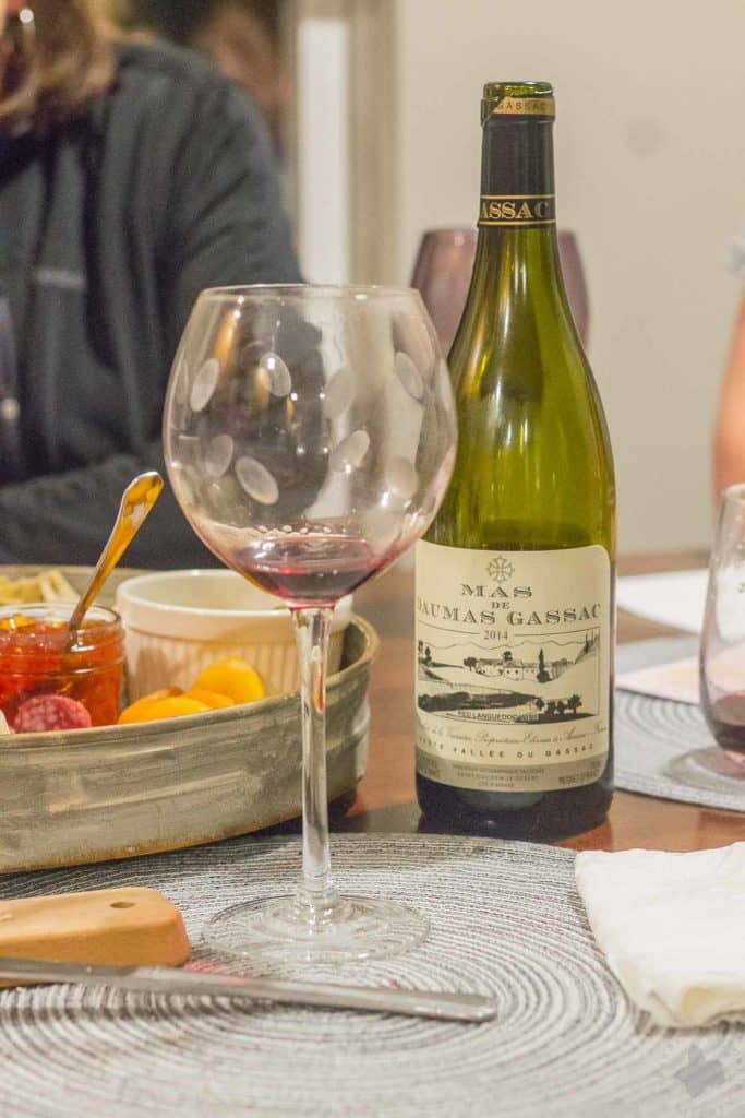 Are you hosting a French Wine and Cheese Party? Here are some tips on how to choose the right wine and food pairings, share your love of wine and have a wonderful classy evening with friends! | Strawberry Blondie Kitchen