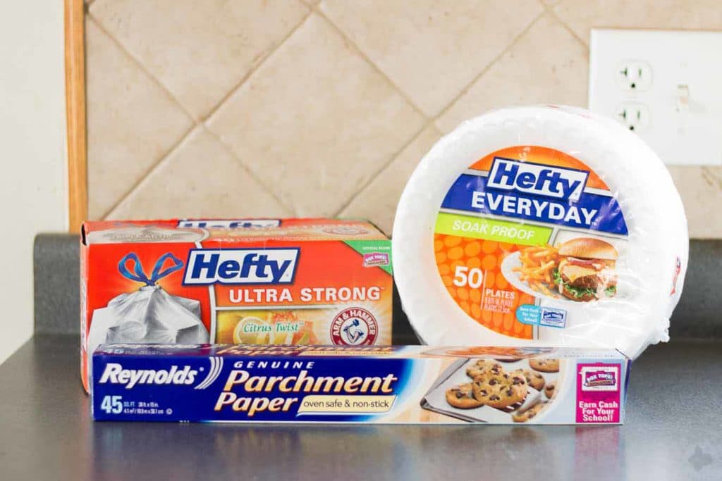 Learn how you can use Box Tops for Education and give back to your school through purchasing select items such as Reynolds Kitchens and Hefty products which raises money for supplies, technology and more. | Strawberry Blondie Kitchen