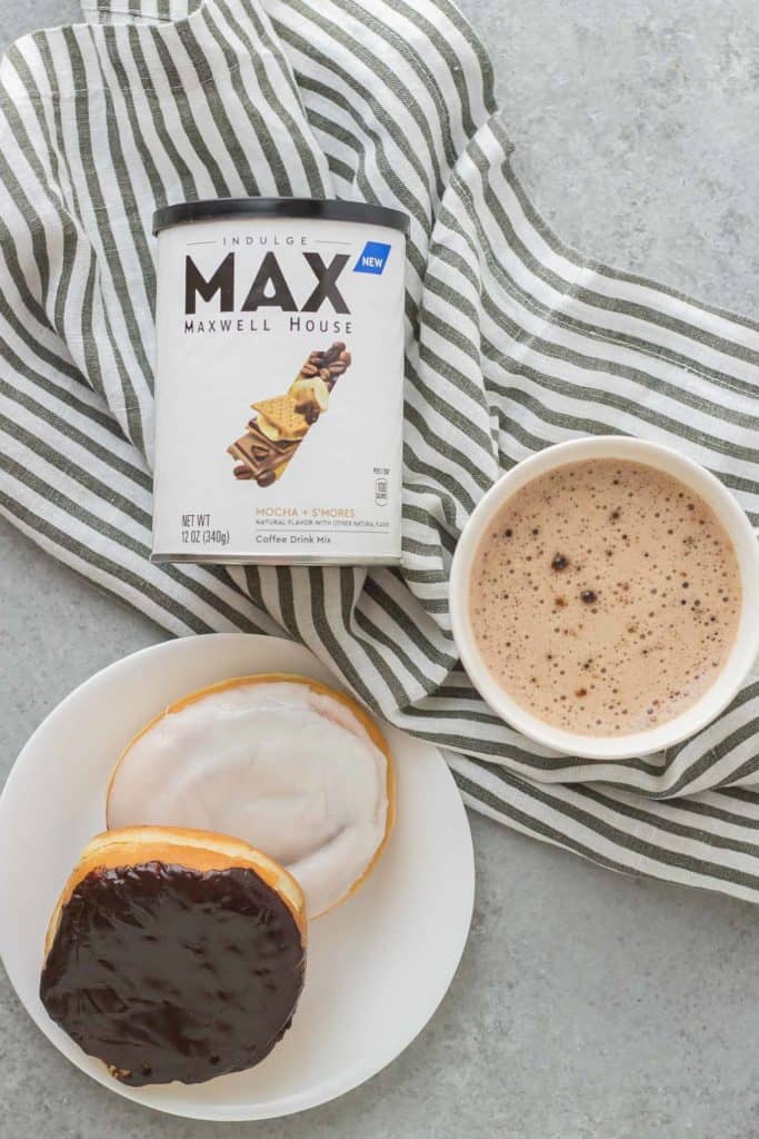 Start your morning off with an indulgent, quick and delicious coffeehouse beverage at home. Whether you need to Perk Up or Amp Up, MAX Indulge by MAXWELL HOUSE will help you achieve just that! | Strawberry Blondie Kitchen