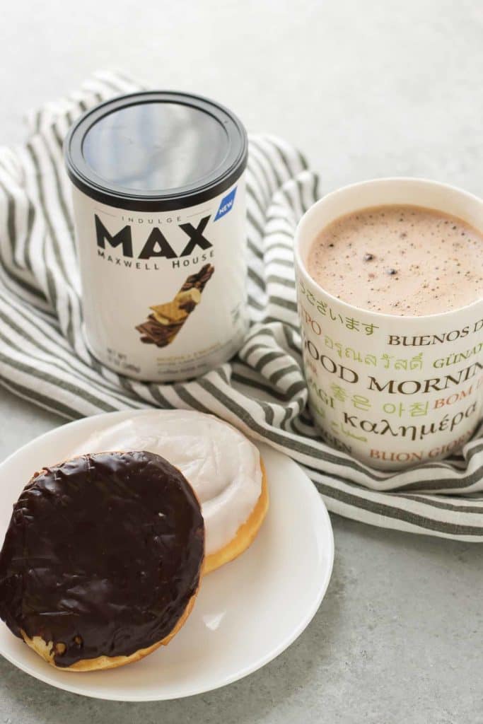 Start your morning off with an indulgent, quick and delicious coffeehouse beverage at home. Whether you need to Perk Up or Amp Up, MAX Indulge by MAXWELL HOUSE will help you achieve just that! | Strawberry Blondie Kitchen