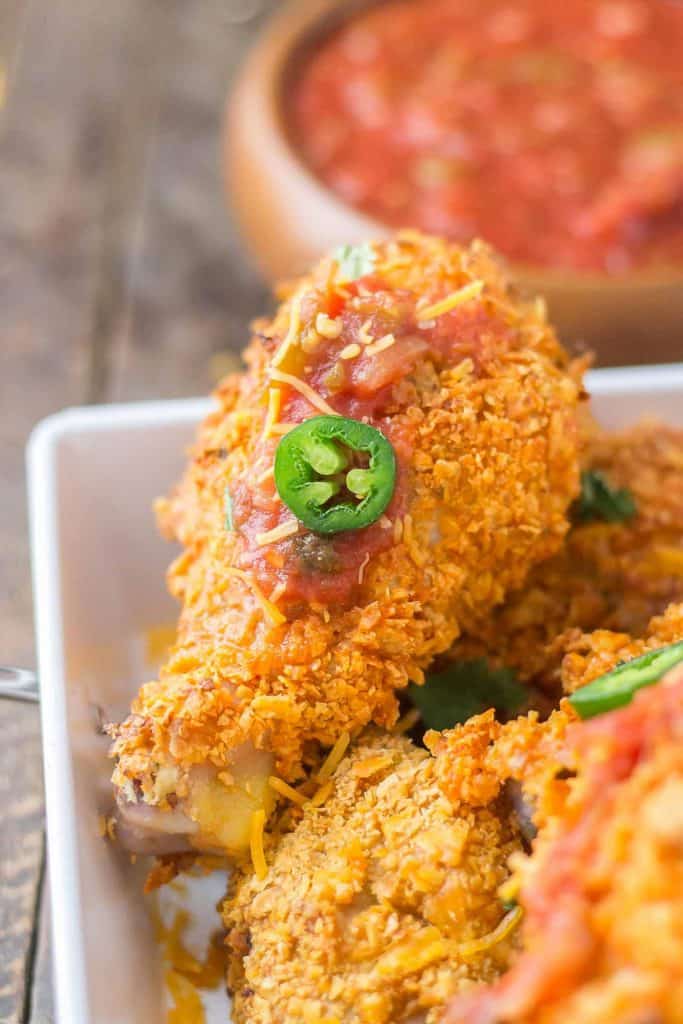 Ban the bland and make game day amazing by heading to Walmart to pick up some Pace® Salsa Verde! Then whip up these Nacho Drumsticks which are crunchy, delicious and a real crowd pleaser! | Strawberry Blondie Kitchen