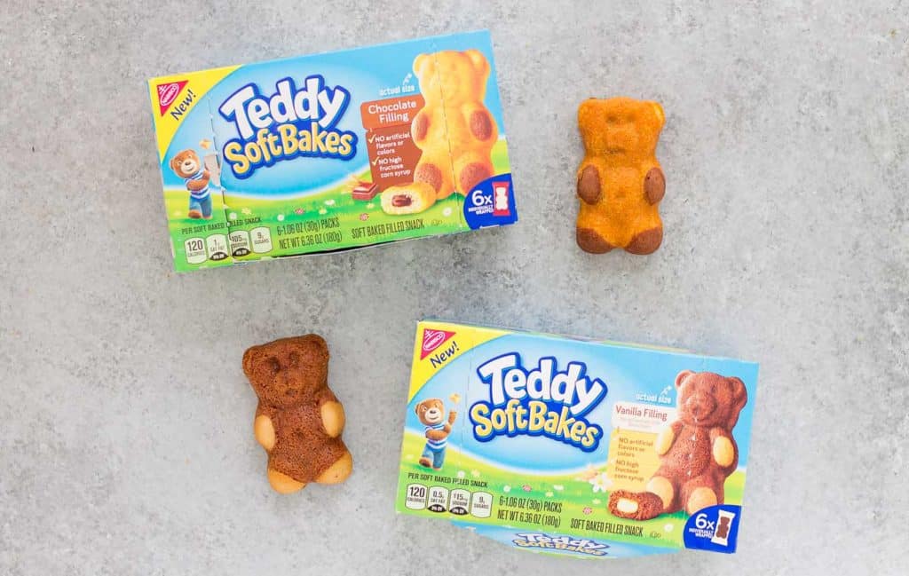 Snacking with TEDDY SOFT BAKED Filled Snacks are the perfect after school treats your kids will love!  They're fun, delicious and contain no high fructose corn syrup, no artificial flavors and no artificial colors!  They're a parenting win!   | Strawberry Blondie Kitchen