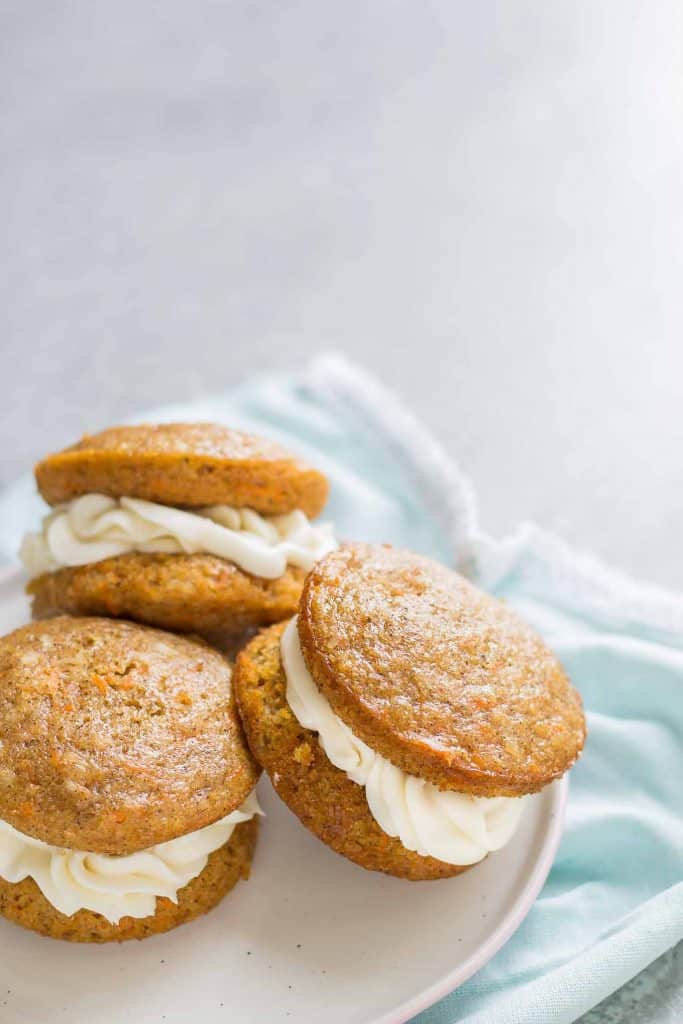 Carrot Cake Whoopie Pies