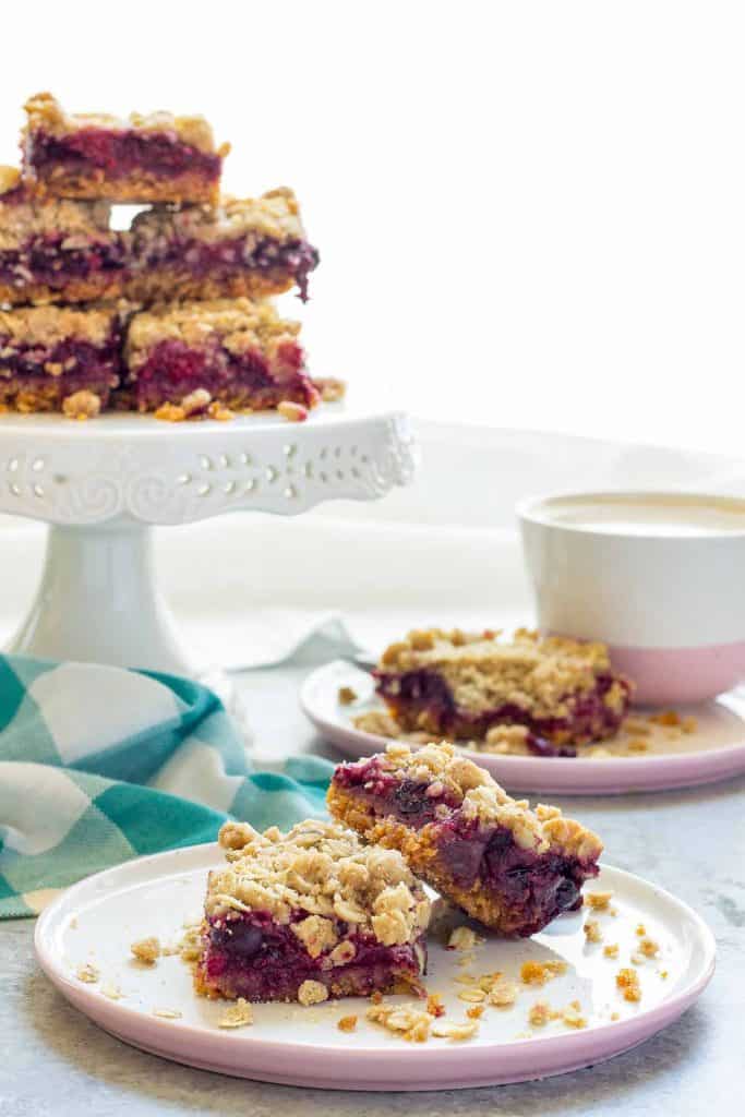 Mixed Berry Crumble Bars