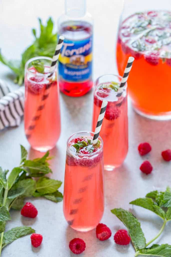 Skinny Raspberry Coconut Mojitos