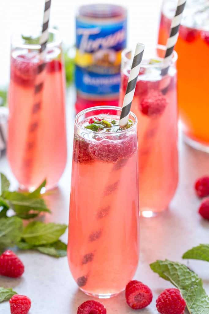 Skinny Raspberry Coconut Mojitos