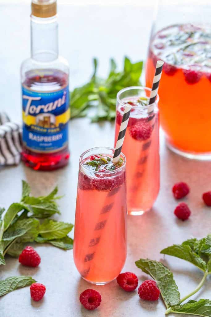 Skinny Raspberry Coconut Mojitos