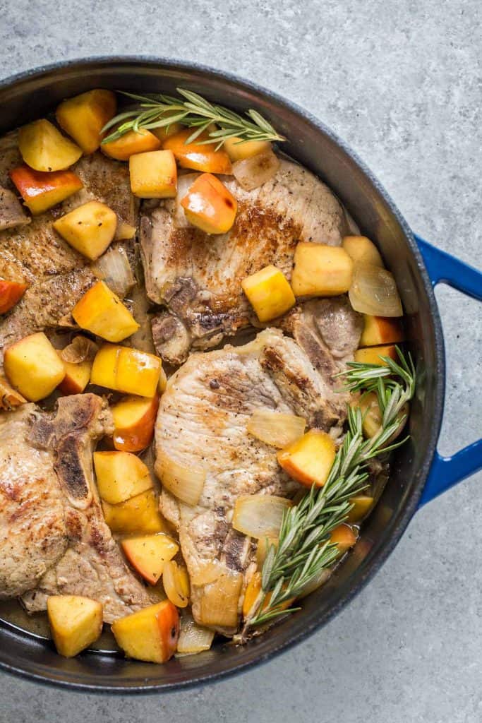 One Pan Pork Chops with Apples and Cinnamon