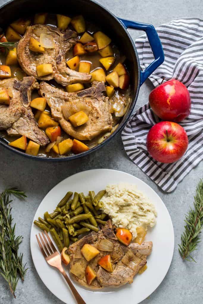 One Pan Pork Chops with Apples and Cinnamon