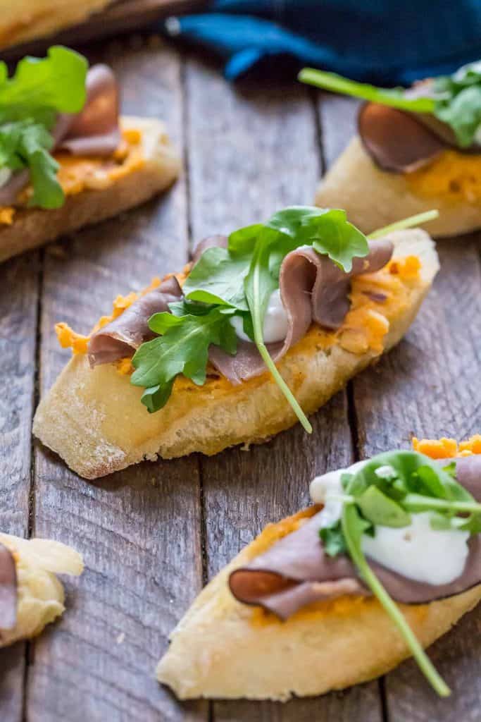 Roast Beef Crostini