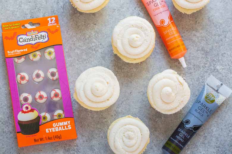 Treat Street Eyeballs with Wilton Sparkle Gel and vanilla cupcakes