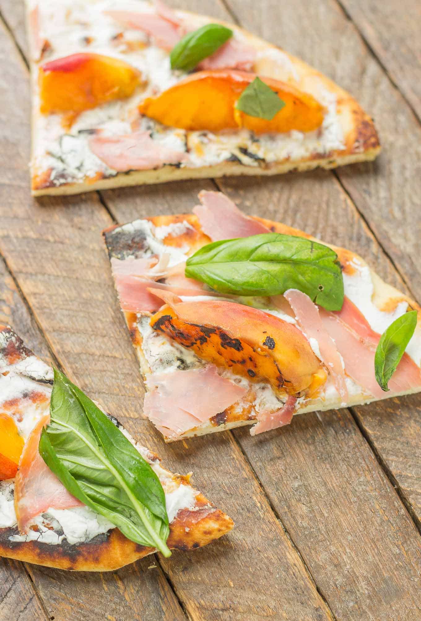 Grilled Peach, Prosciutto and Goat Cheese Pizza Strawberry Blondie