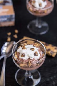 These Protein Packed Chocolate Chip Cookie Dough Parfaits are a low calorie, low sugar, indulgent treat thanks to Pure Protein Plus Bars. | Strawberry Blondie Kitchen