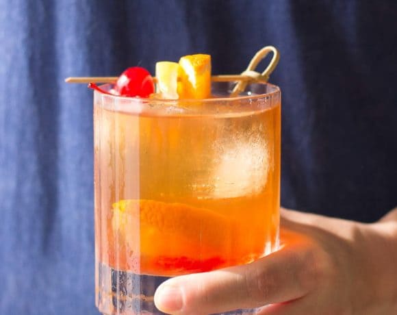 A spin on the traditional old fashioned, the addition of black walnut bitters draws out the warm, spicy flavors of the bourbon for a classy, sophisticated cocktail. | Strawberry Blondie Kitchen