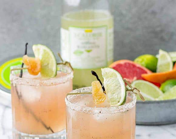 Grapefruit Ginger Vanilla Margarita | Strawberry Blondie Kitchen