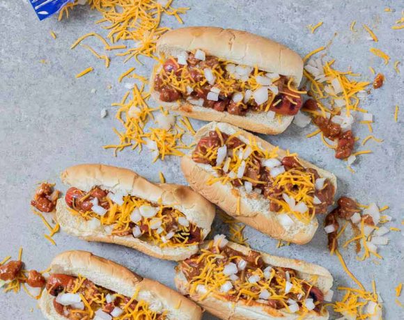 There is something about a hot dog smothered in chili and topped with cheese that has us yearning for the “good ole days.” Take a stroll back to childhood with this Easy Chili Dog. | Strawberry Blondie Kitchen