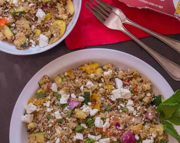 Quick and delicious, this Grilled Vegetable Quinoa Salad is a packed with hearty grilled vegetables and quinoa making it a great side dish, snack or meal. | Strawberry Blondie Kitchen