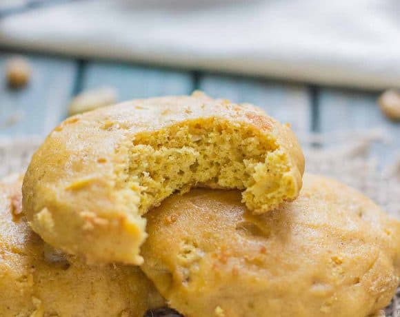 A delicious, puffy and cake like pumpkin nut cookie that is packed full of cinnamon, ginger, nutmeg and walnuts.  A cookie worthy of all your Fall get togethers.    | Strawberry Blondie Kitchen