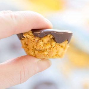 4 ingredient No bake Crispy Peanut Butter Honey Cups will become your new favorite afternoon snack. They’re sweet and irresistibly delicious!