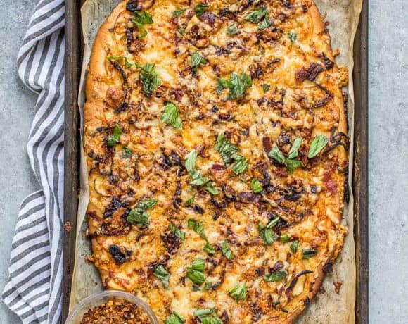 Apple, Bacon and Caramelized Onion Pizza