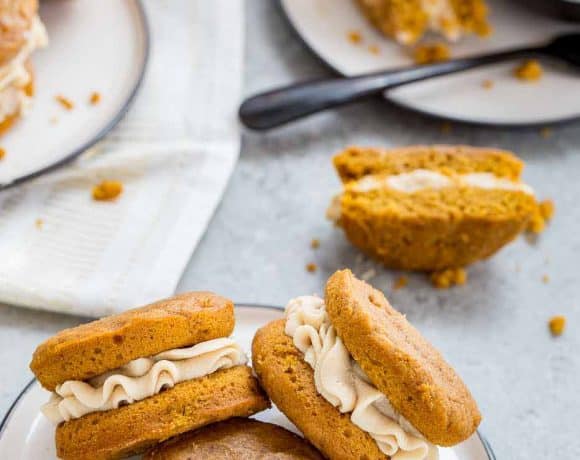 Pumpkin Spice Whoopie Pies