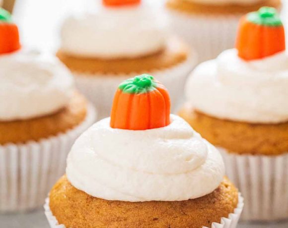 Pumpkin Cupcakes with Marshmallow Frosting