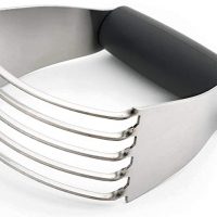 Pastry Cutter with Heavy Duty Stainless Steel Blades