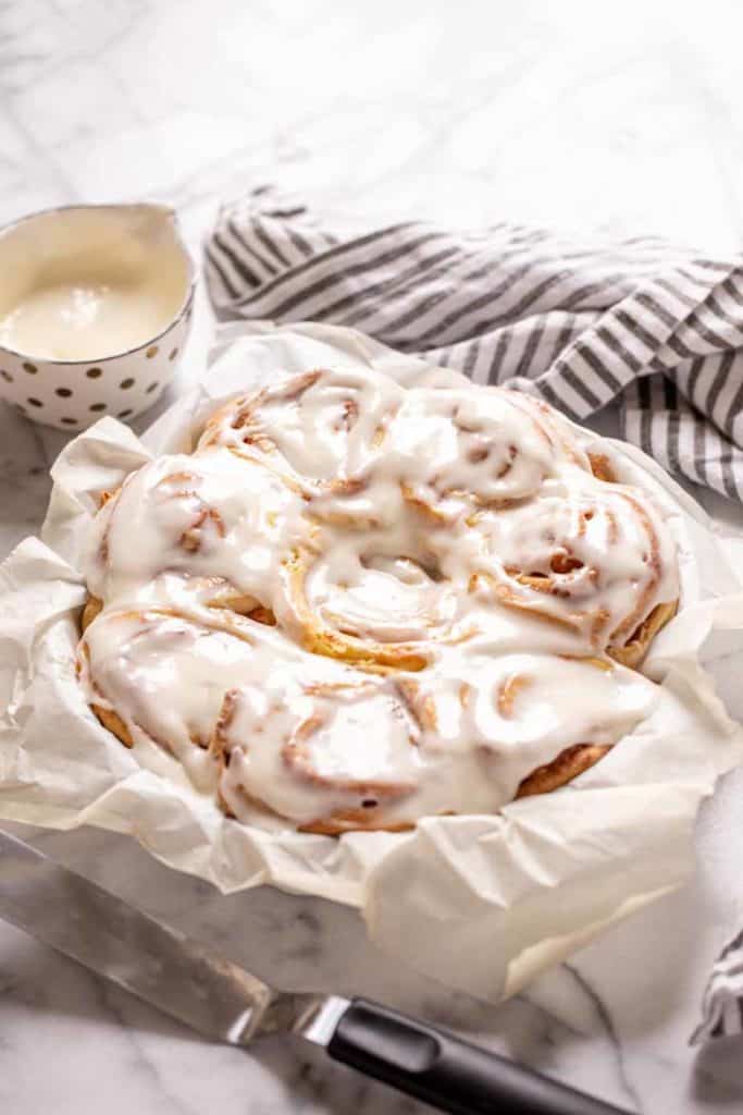 Carrot Cake Cinnamon Rolls with Cream Cheese Icing - Strawberry Blondie