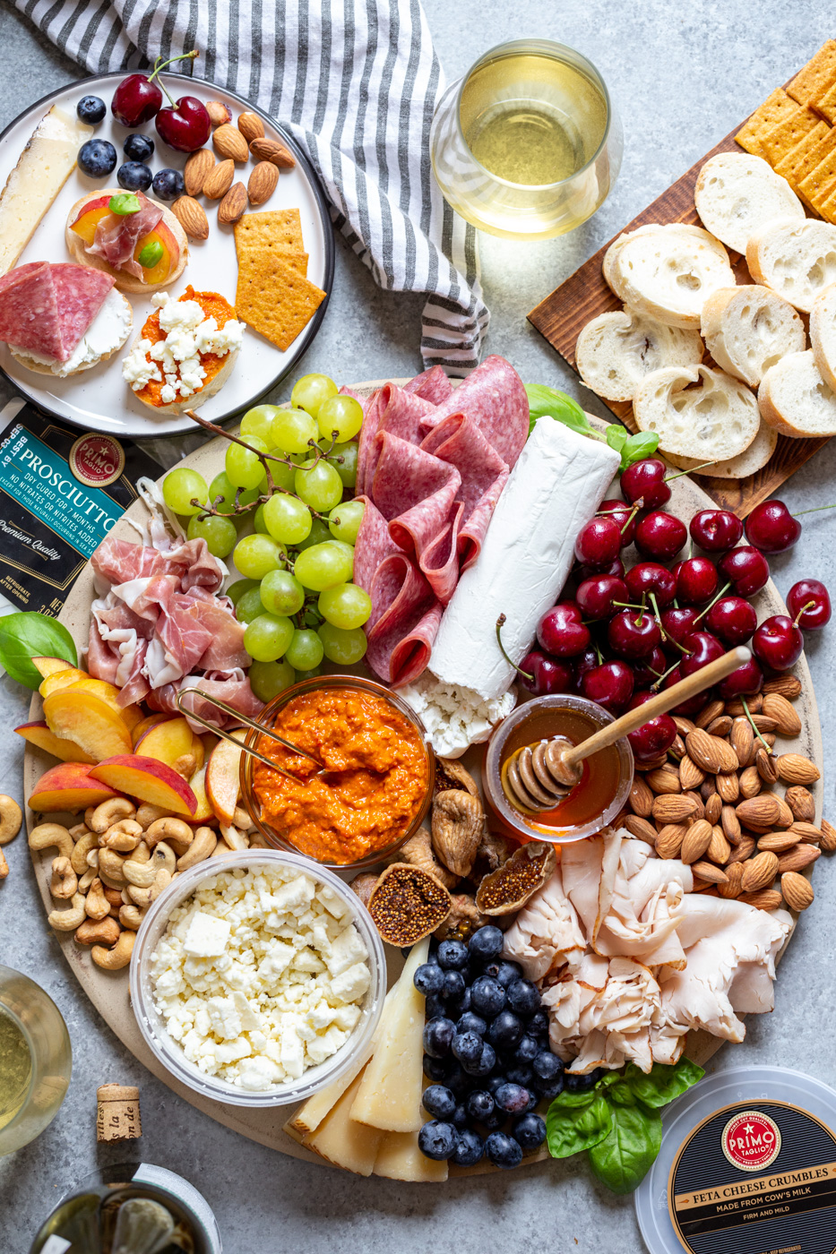 Easy Summer Charcuterie Board 