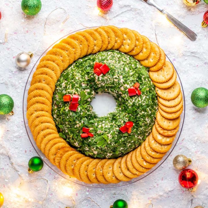 Bacon Cheese Ball Wreath