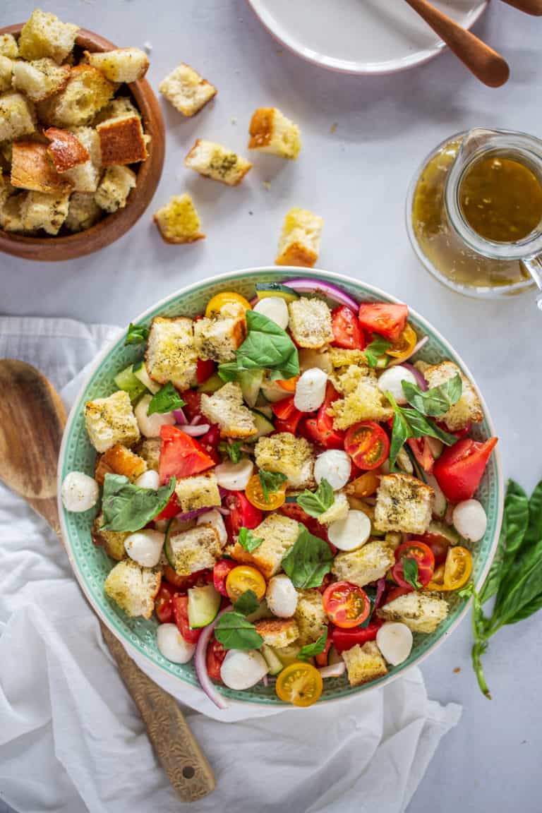Summer Panzanella Salad with Garlic Butter Croutons - Strawberry ...